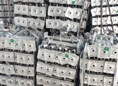 產(chǎn)品名稱(chēng)：盤(pán)扣式腳手架
